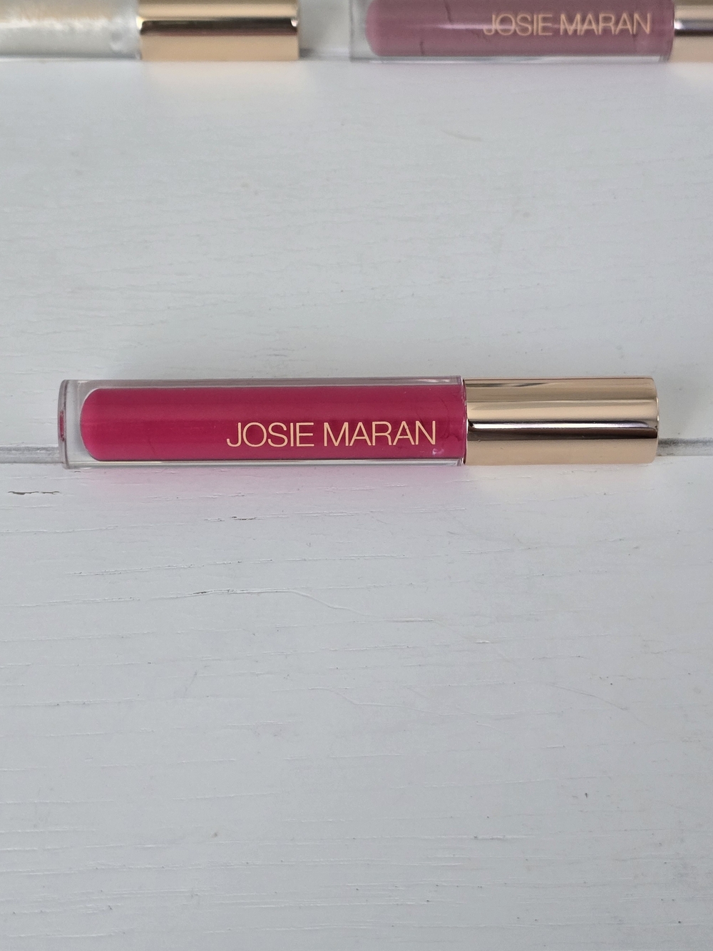1 Josie Maran Moisturizing Lip Gloss - Voluptuous,  Moondance,  Or Pink Bloom - Picture 5 of 8